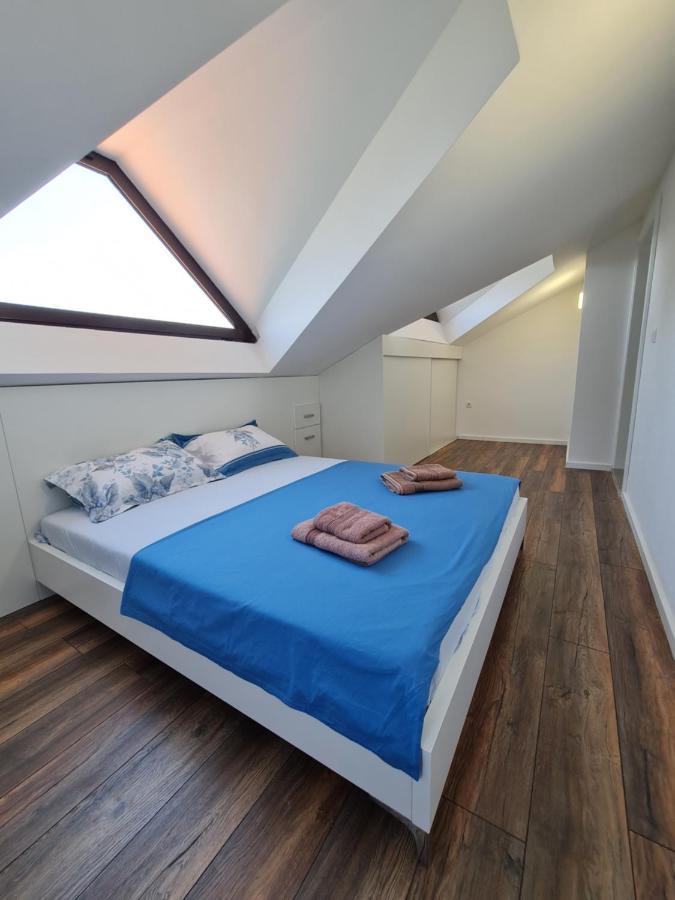 Luxury Penthouse With Panoramic View Apartment Ulcinj Exterior photo